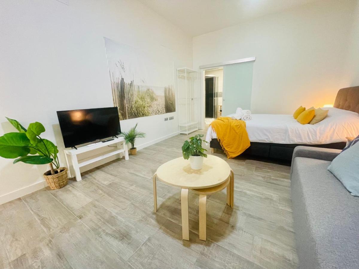 Acogedor Y Bien Situado P6 Apartment Málaga Exterior foto